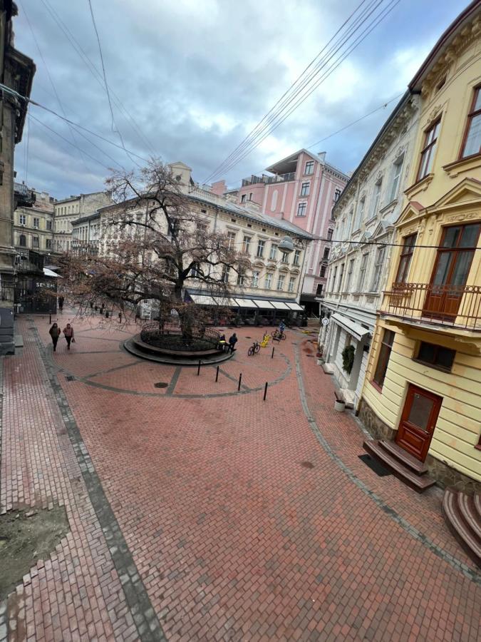 Апартаменти В Самому Центрі Львова В Проїзді Крива Липа Εξωτερικό φωτογραφία